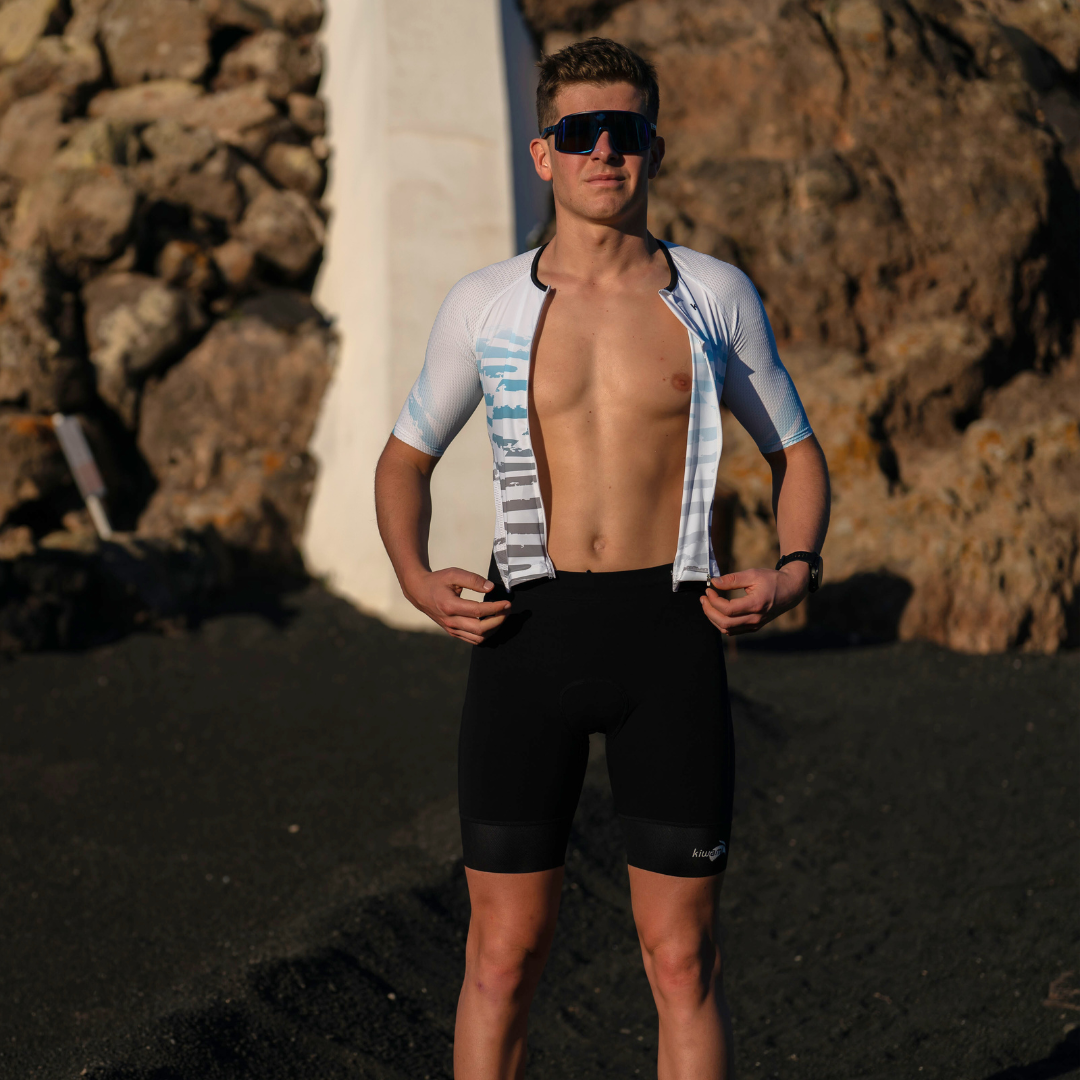 Men’s aerodynamic triathlon suit – high-performance, colorful design for speed and comfort