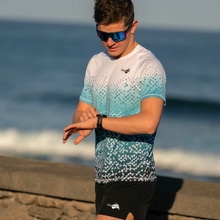 Load image into Gallery viewer, MEN'S RUNNING T-SHIRT SWEETWATER SWIM STUDIO
