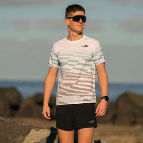 Men’s triathlon running t-shirt – lightweight, breathable, and moisture-wicking for triathletes