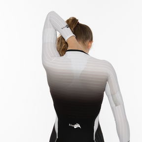 High-Performance Women's Aero Trisuit – The Most Aerodynamic Suit to Save 5 Minutes Over 180 km