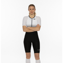Load image into Gallery viewer, Fastest Aero Trisuit for Women – Gain 5 Minutes Over 180 km in Long-Distance Triathlon
