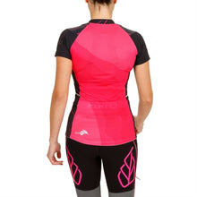 Load image into Gallery viewer, WOMEN'S EQUILIBRIUM TRAIL TOP
