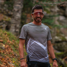 Load image into Gallery viewer, Men's running t-shirt Bivouac

